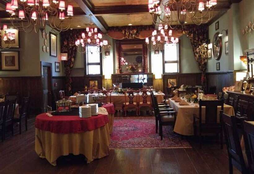 ベッドアンドブレックファースト Highlands Inn