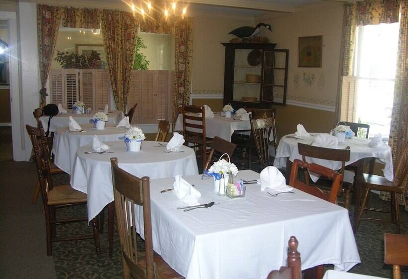 ベッドアンドブレックファースト Highlands Inn