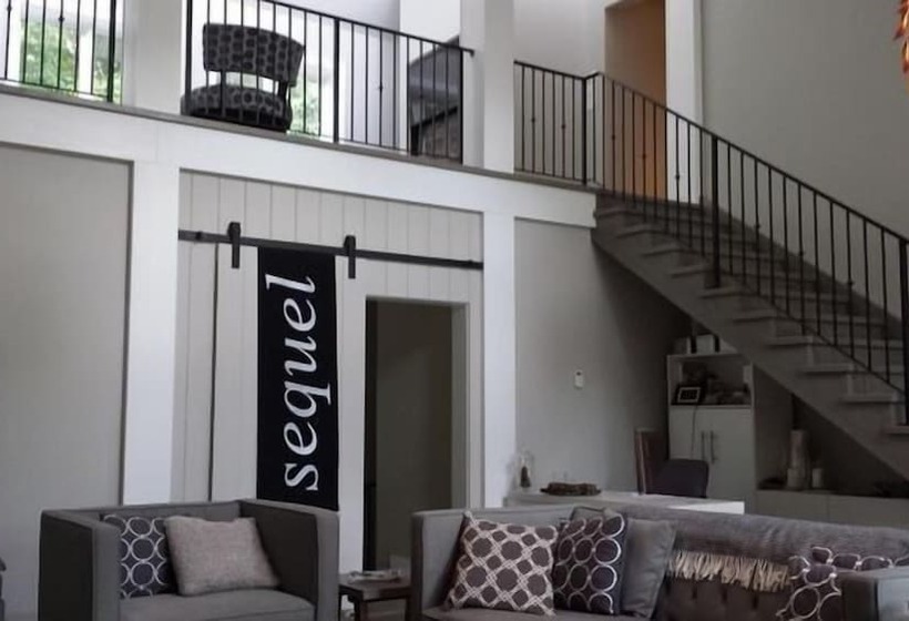 Bed and Breakfast Sequel Inn Creemore