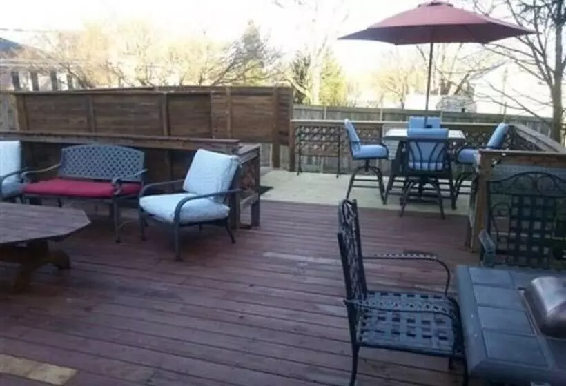 Aamiaismajoitus (B&B) Woodruff House