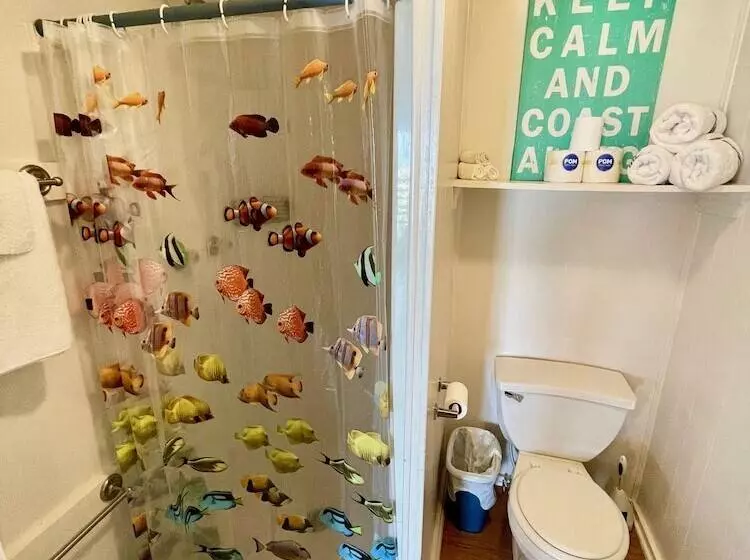 Blue Dolphin Inn And Cottages