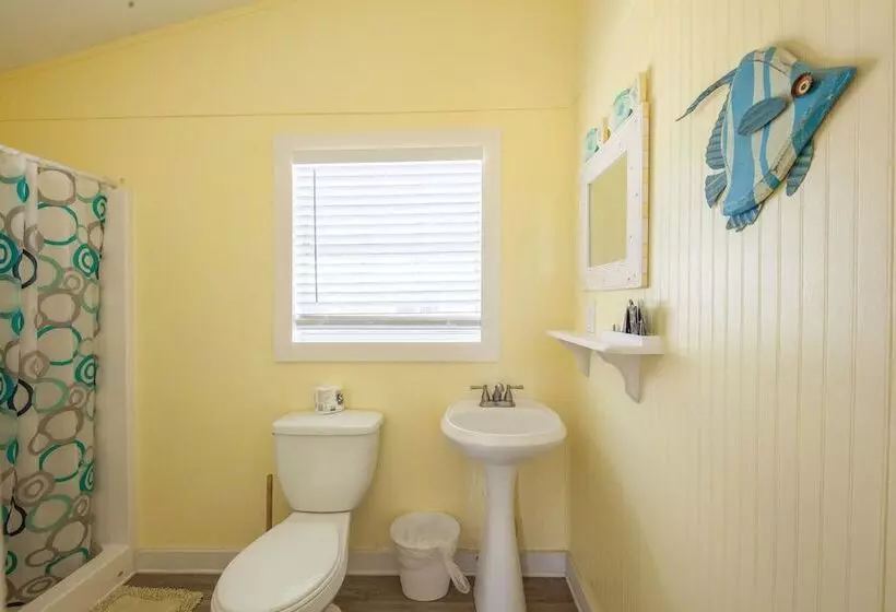 Blue Dolphin Inn And Cottages