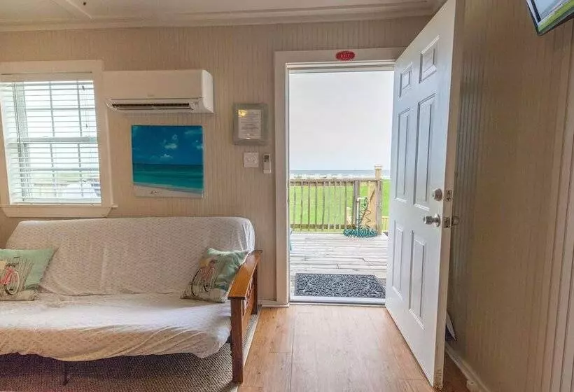 Blue Dolphin Inn And Cottages