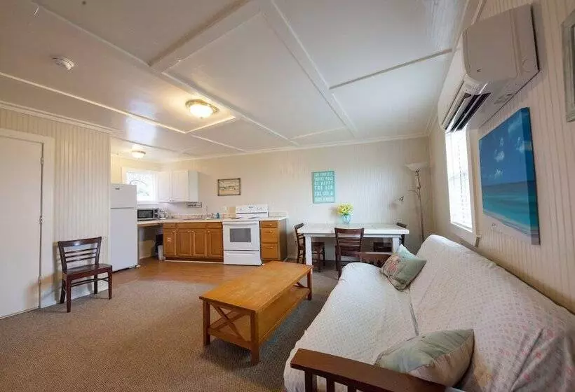 Blue Dolphin Inn And Cottages