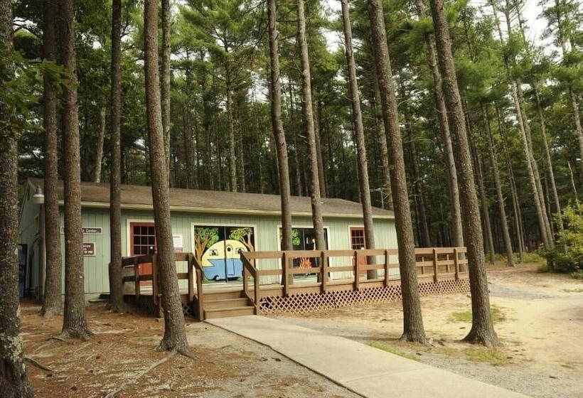 リゾートホテル Gateway To Cape Cod Ada Accessible Cottage 6