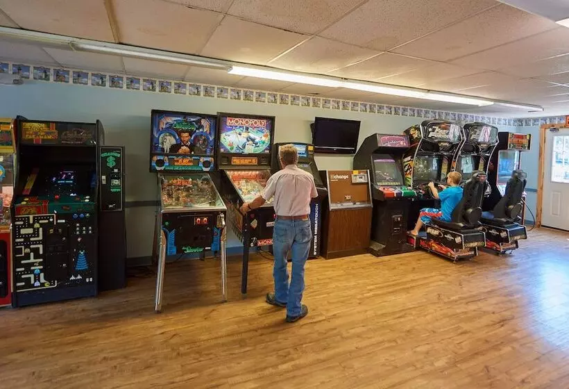 Lomakeskus Gateway To Cape Cod Ada Accessible Cottage 6