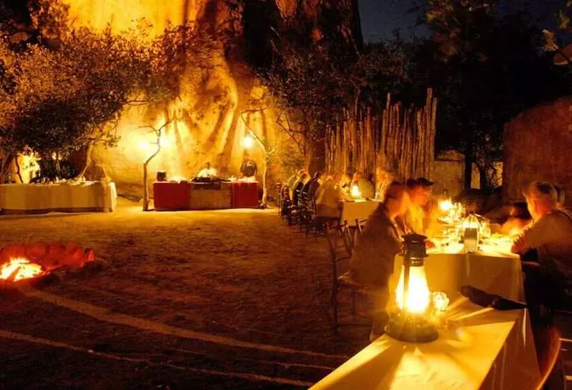 Gazebo Lodge   Hostel