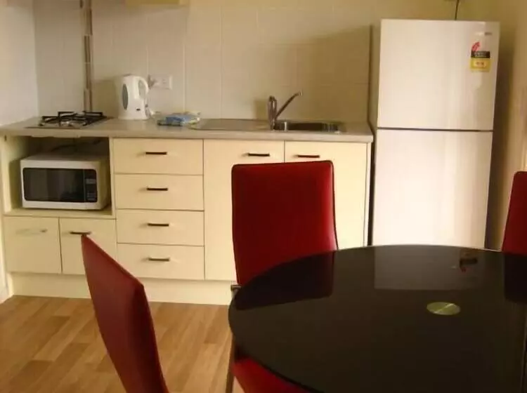 Hotelli Australian Motor Home Tourist Park Twelve Mile Creek