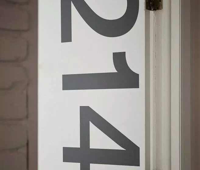 Hotelli Bluebird Spa City Motor Lodge