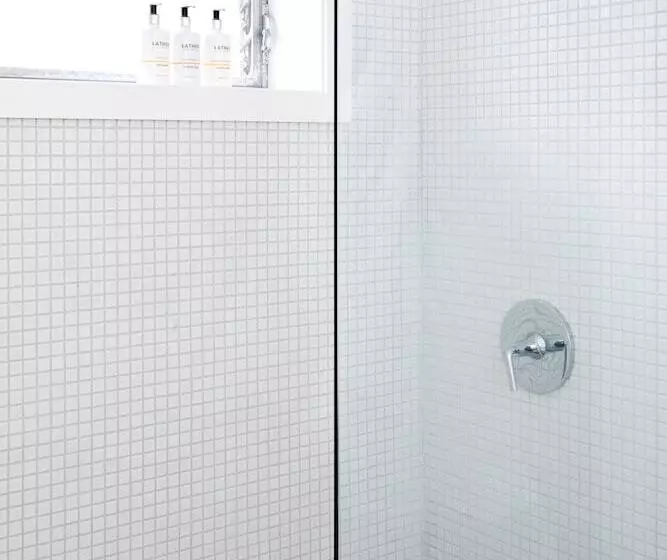 Hotelli Bluebird Spa City Motor Lodge