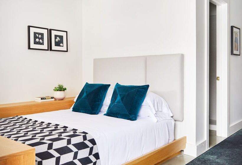 فندق Bluebird Spa City Motor Lodge