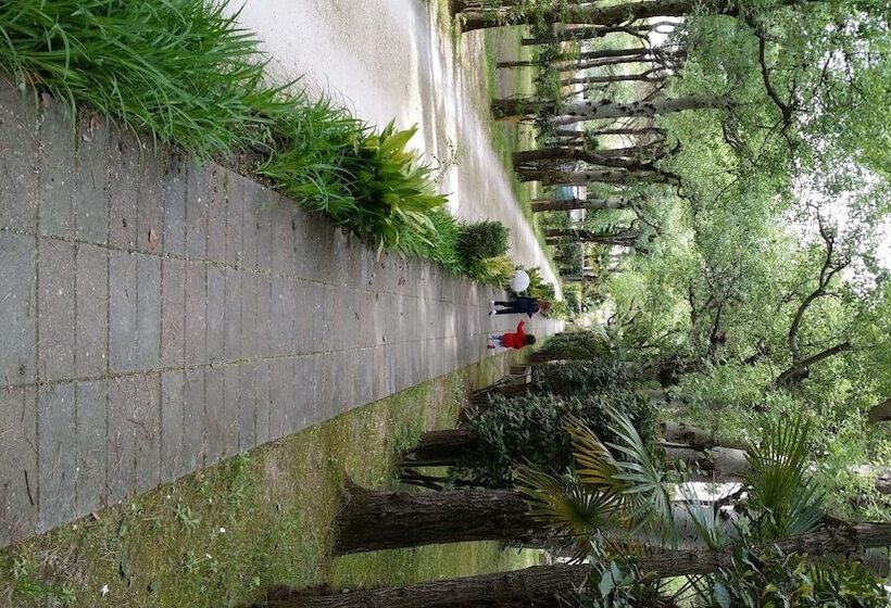 בית מלון כפרי Campground Holiday Center Valdor