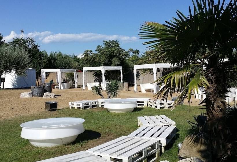 בית מלון כפרי Campground Holiday Center Valdor