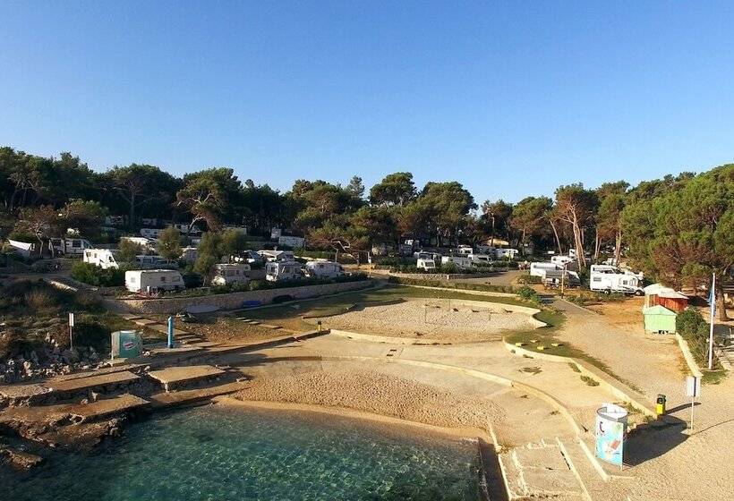 בית מלון כפרי Camping Village Poljana