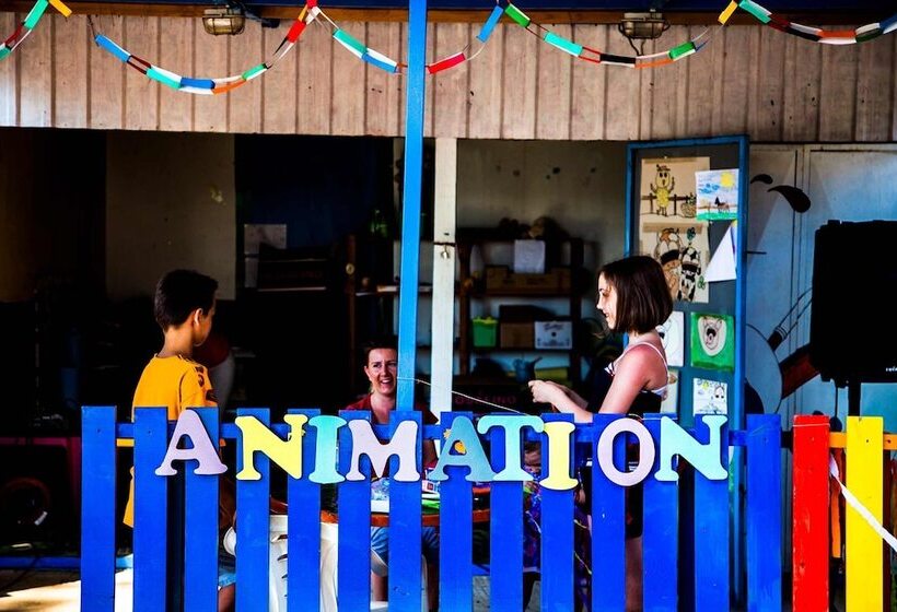 בית מלון כפרי Camping Village Poljana