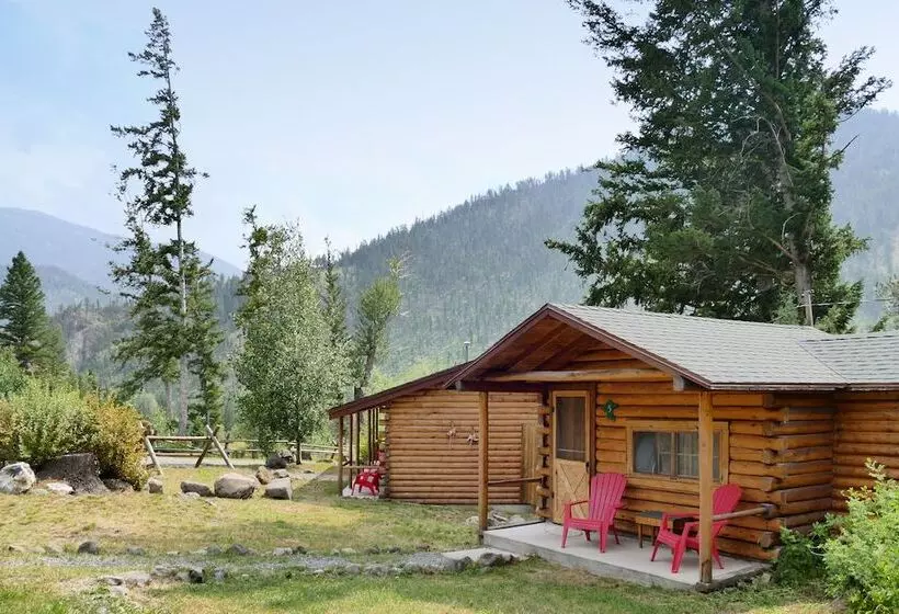 Hotelli Creekside Lodge At Yellowstone
