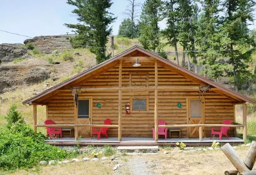 Hotelli Creekside Lodge At Yellowstone