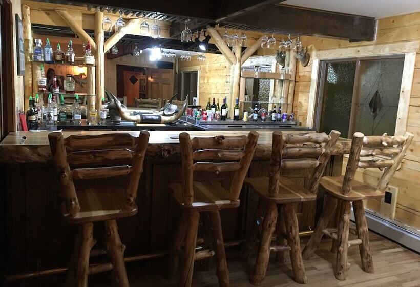 ホテル Creekside Lodge At Yellowstone