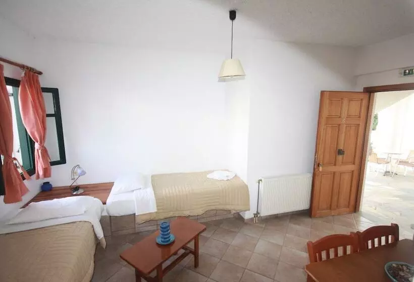 ホテル Cyclades Beach Apartments