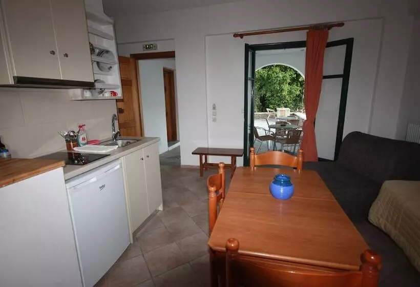 ホテル Cyclades Beach Apartments