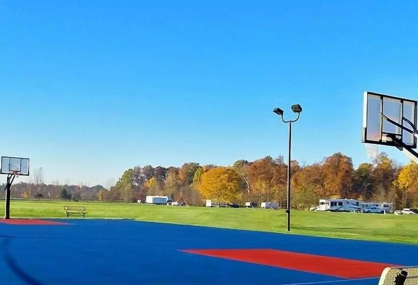 Hotelli Indian Lakes Rv Campground