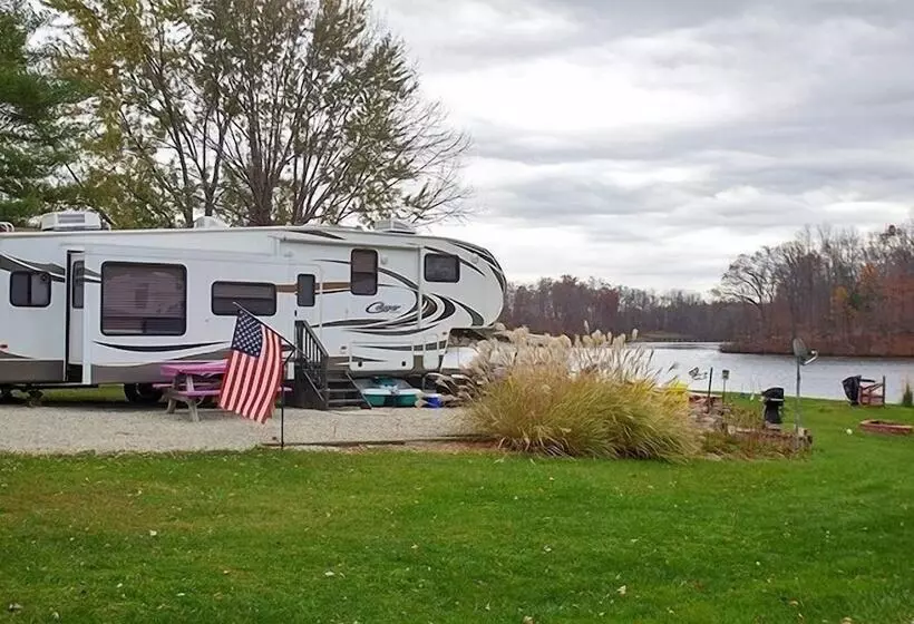 Hotelli Indian Lakes Rv Campground