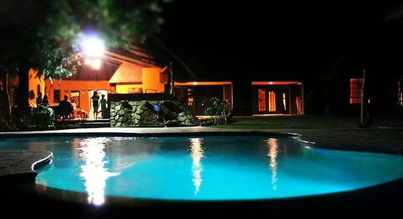 ホテル Kingfisher Bush Camp