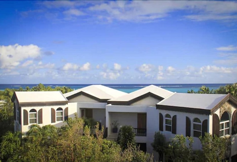 هتل Serenity Cottages