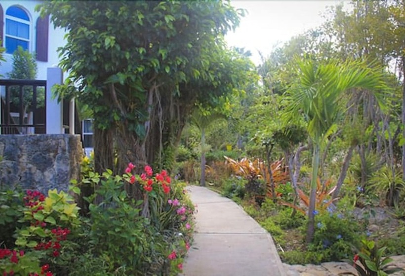 هتل Serenity Cottages