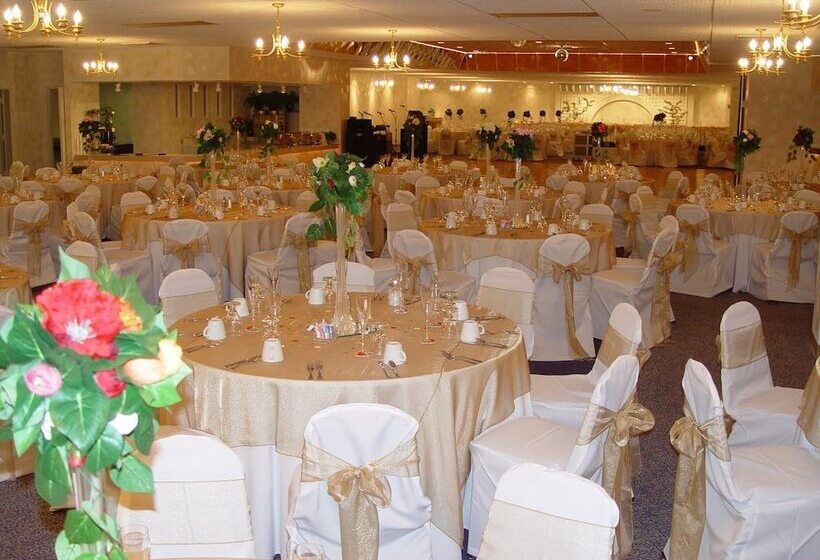 בית מלון כפרי Spectacle Lake Lodge