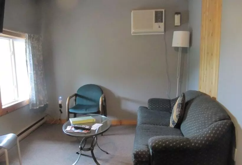 Hotelli Spectacle Lake Lodge