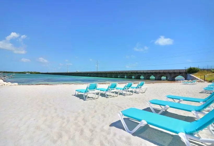 Hotelli Sunshine Key Rv Resort & Marina