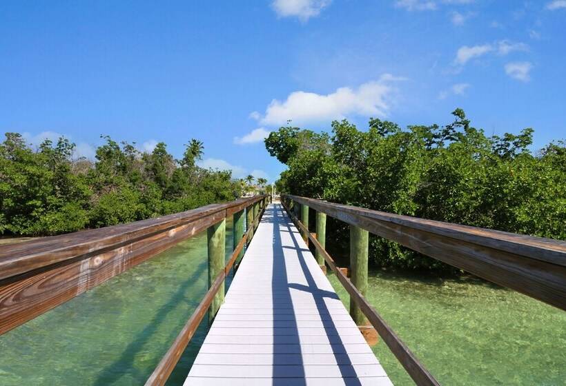 فندق Sunshine Key Rv Resort & Marina