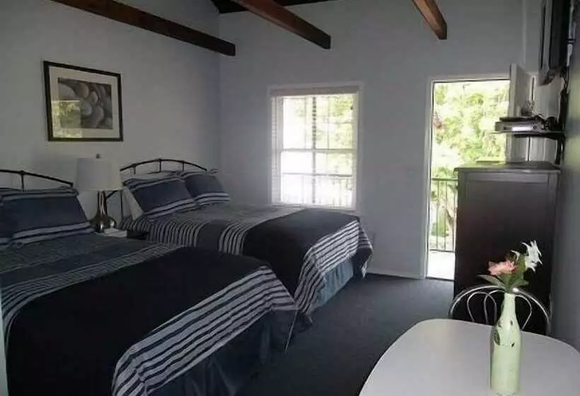 Hotelli The Blue Inn At North Fork