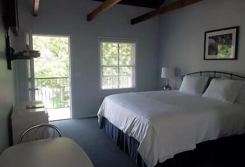 Hotelli The Blue Inn At North Fork