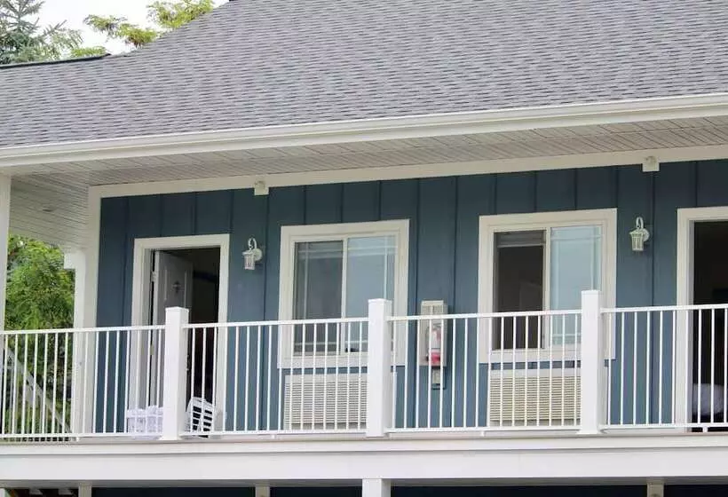 Motelli Empire Lakeshore Inn