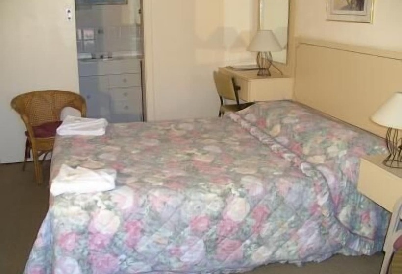 모텔 Great Lakes Motor Inn