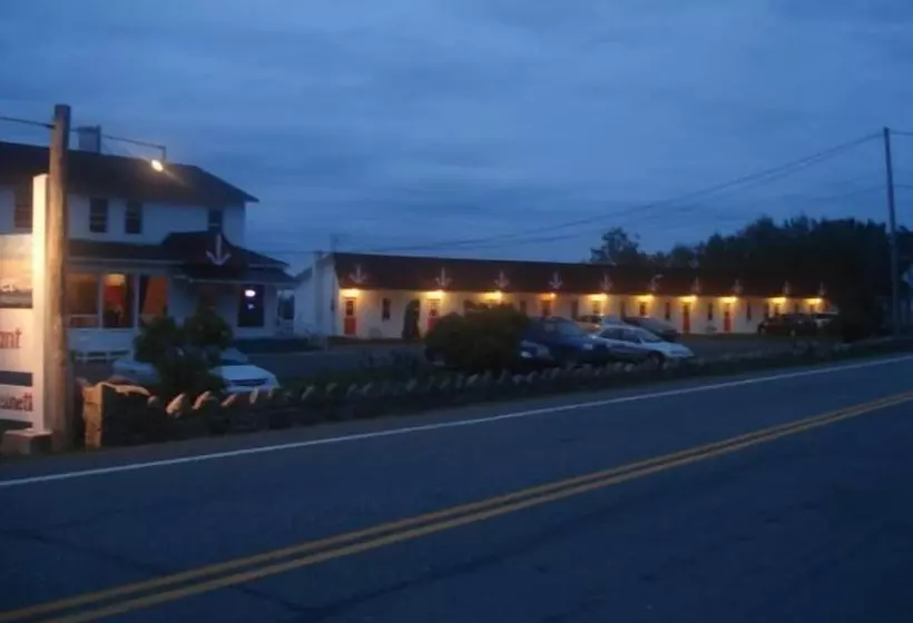 Motelli Hôtel Du Rocher