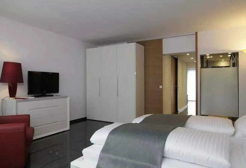 ペンション Maria Suite