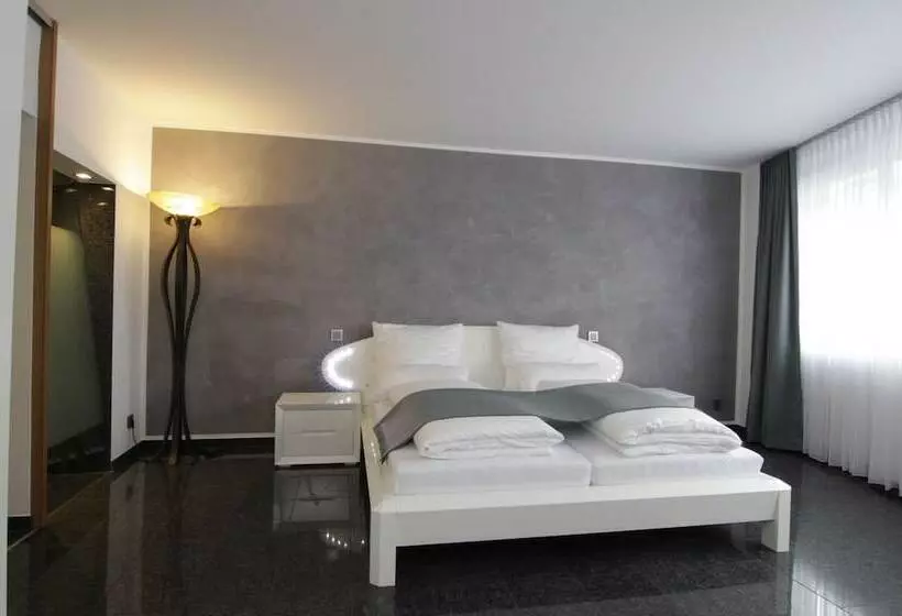 ペンション Maria Suite