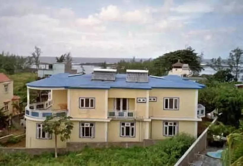 پانسیون Tibambari