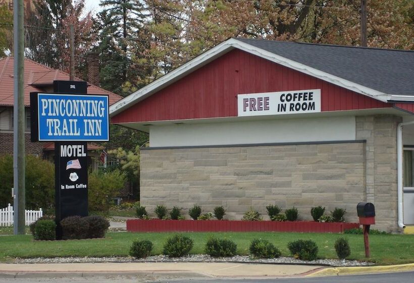 Pinconning Trail Inn Motel
