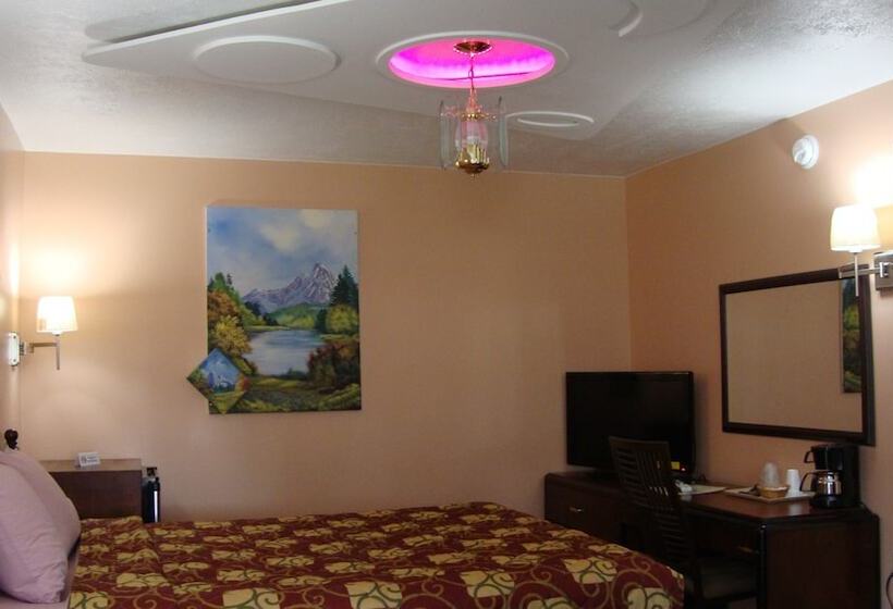 Pinconning Trail Inn Motel