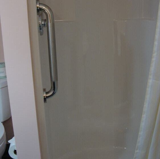 Pinconning Trail Inn Motel