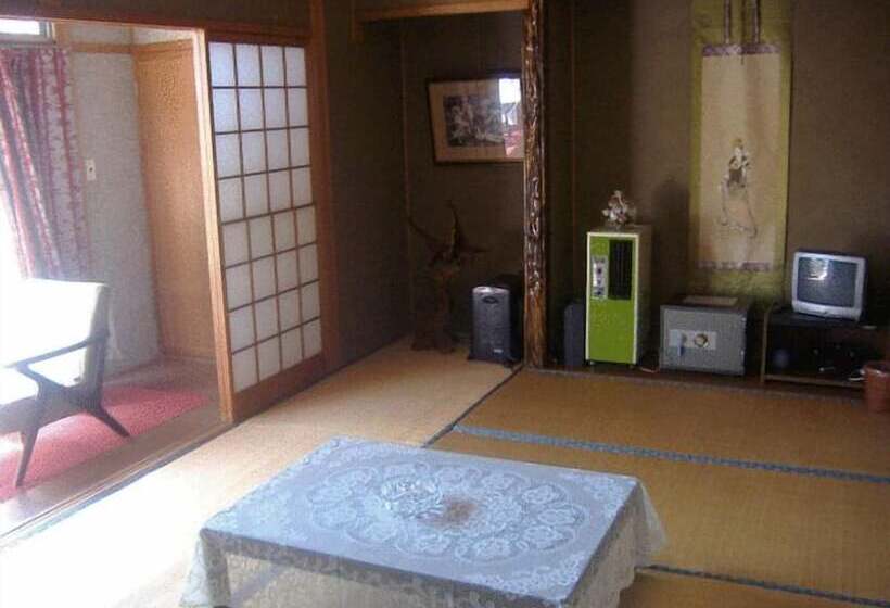 Saratoku Ryokan