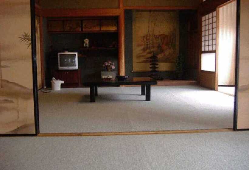 Saratoku Ryokan