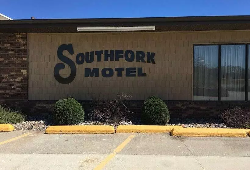 Southfork Motel And Grill