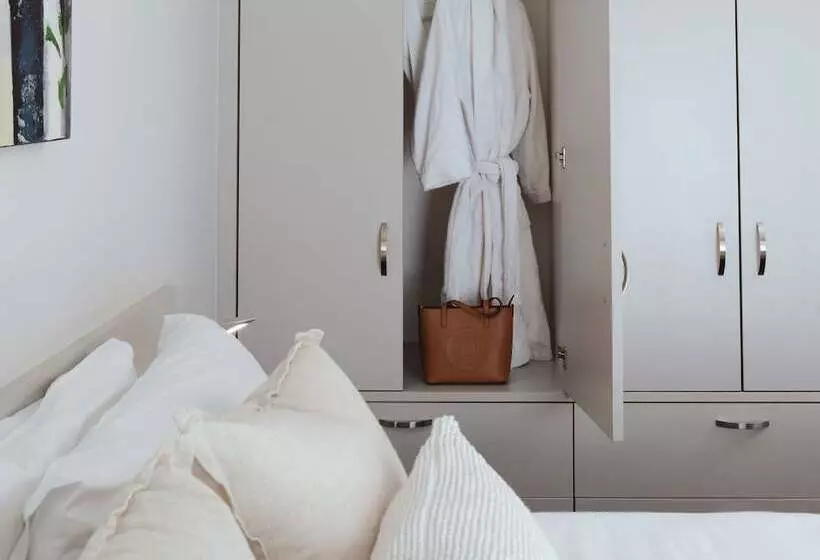 Abode Narrabundah