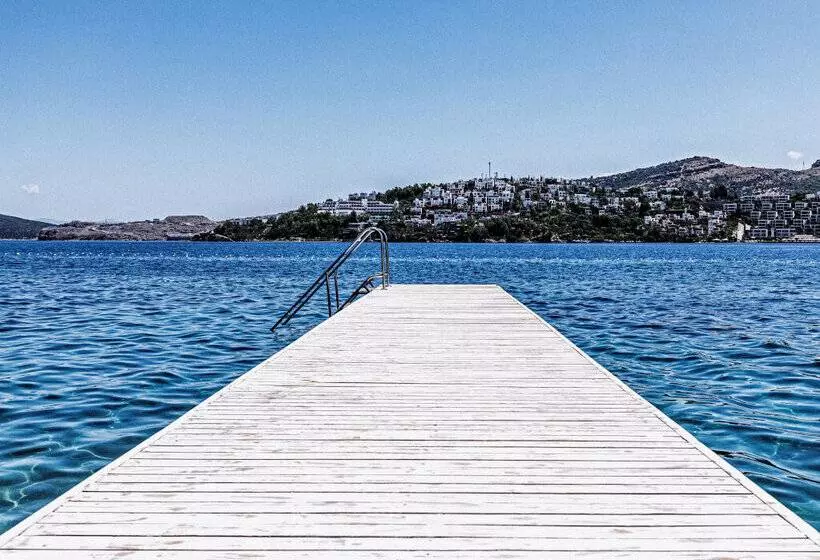 Cape Bodrum Luxury Hotel & Beach