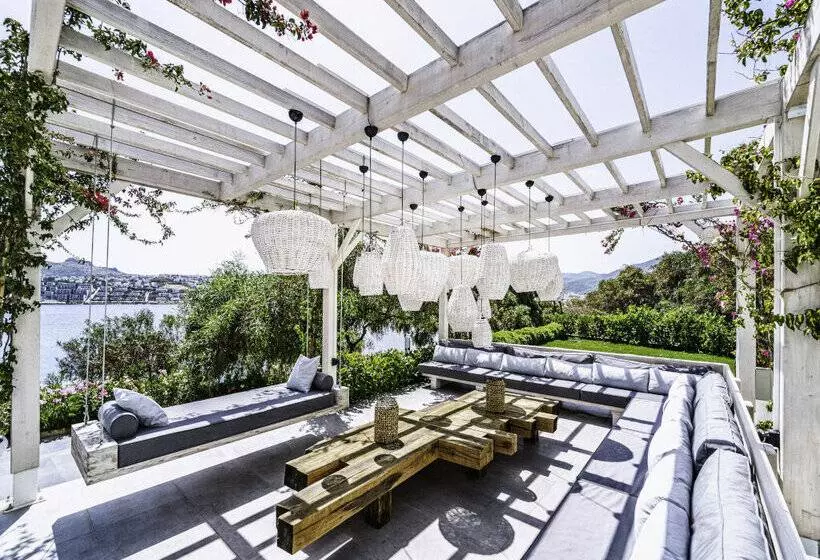 Cape Bodrum Luxury Hotel & Beach